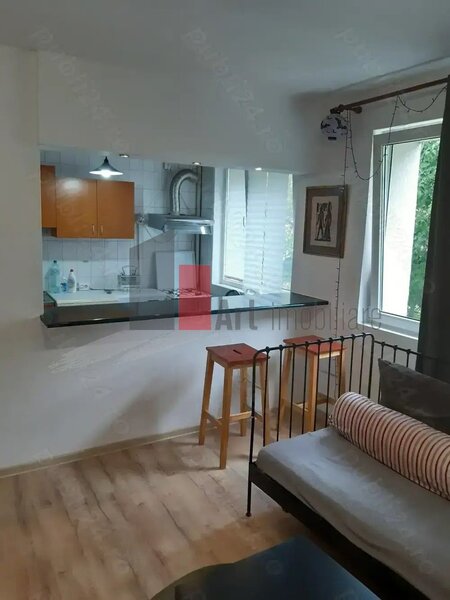 Mihalache, Domenii, Chibrit, Grivita, apartament cu 3 camere de inchiriat,